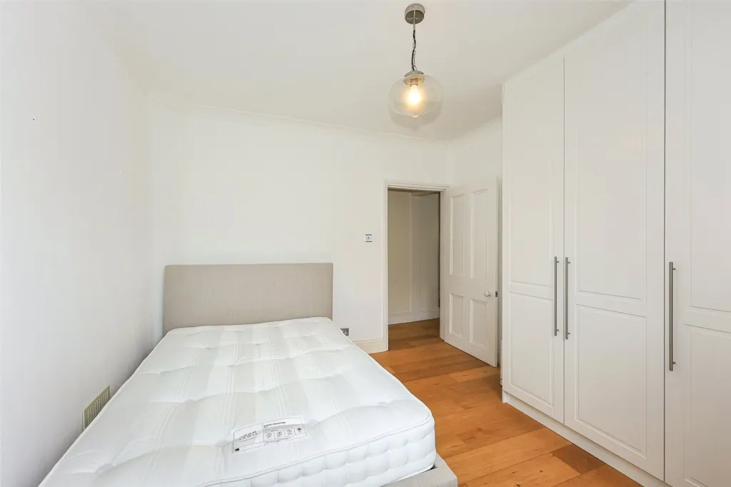 Castlebar Road, Ealing, W5, photo 13