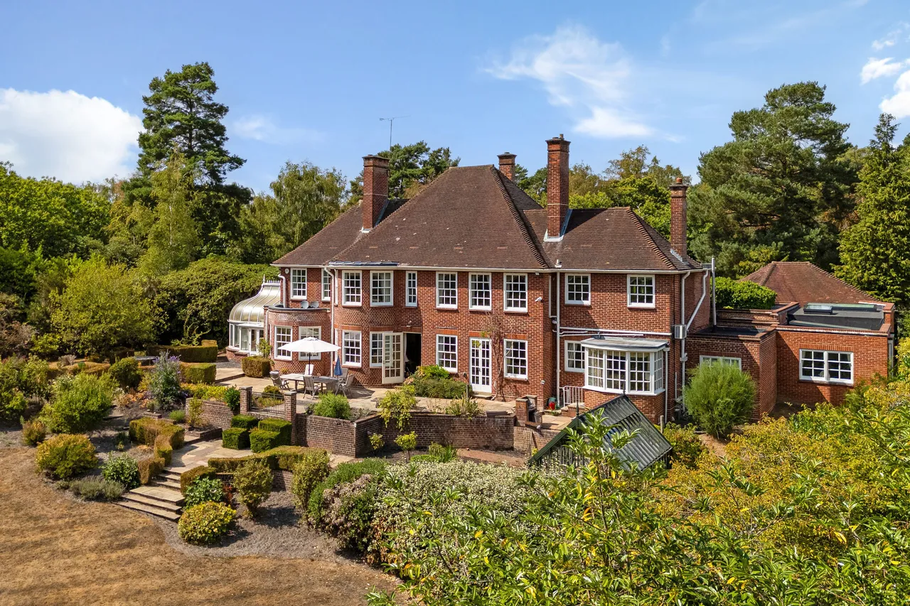 Hatton Hill, Windlesham, GU20, photo 2