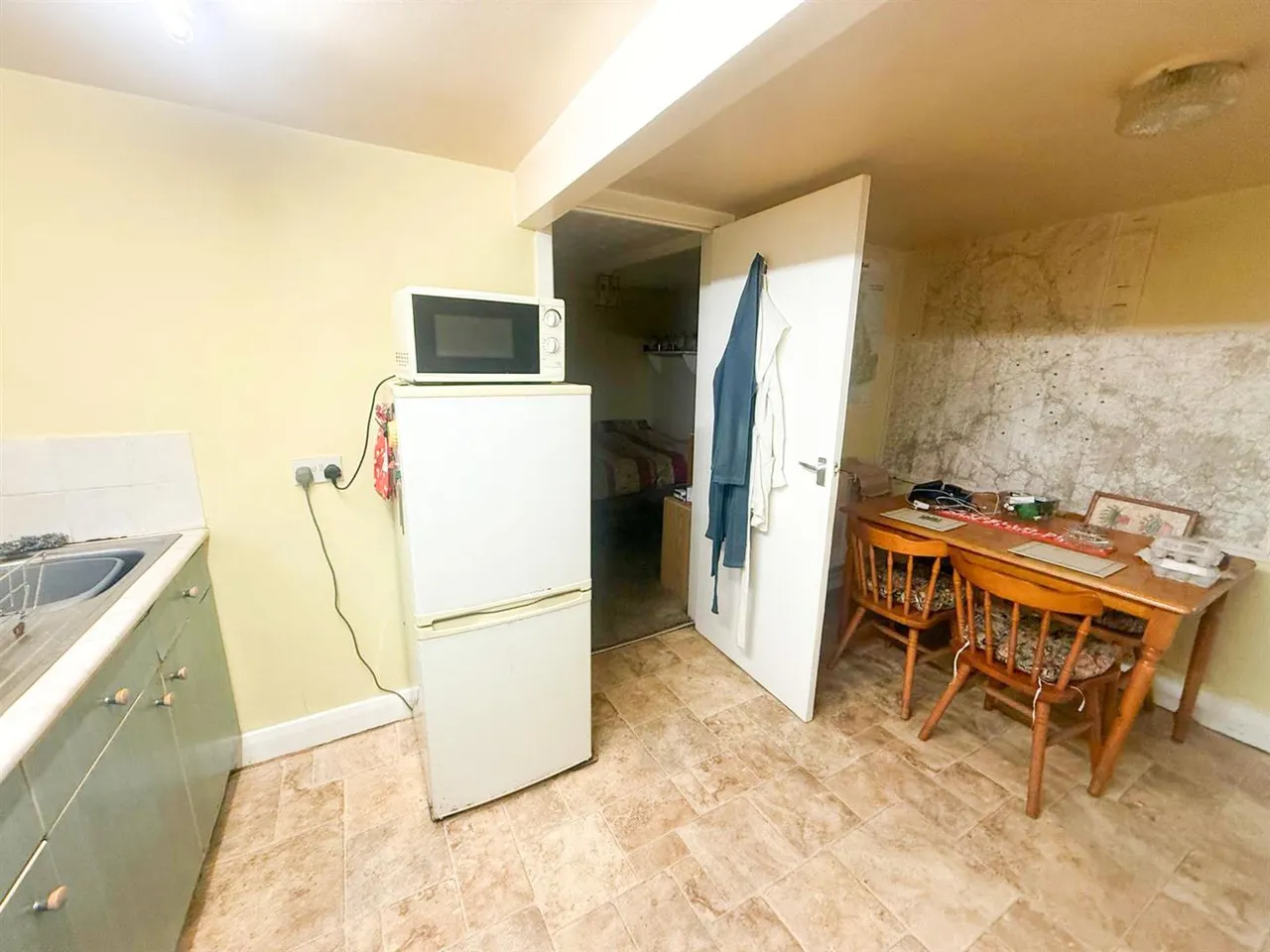 Main Street, Cross Hills, BD20 8TT, photo 11