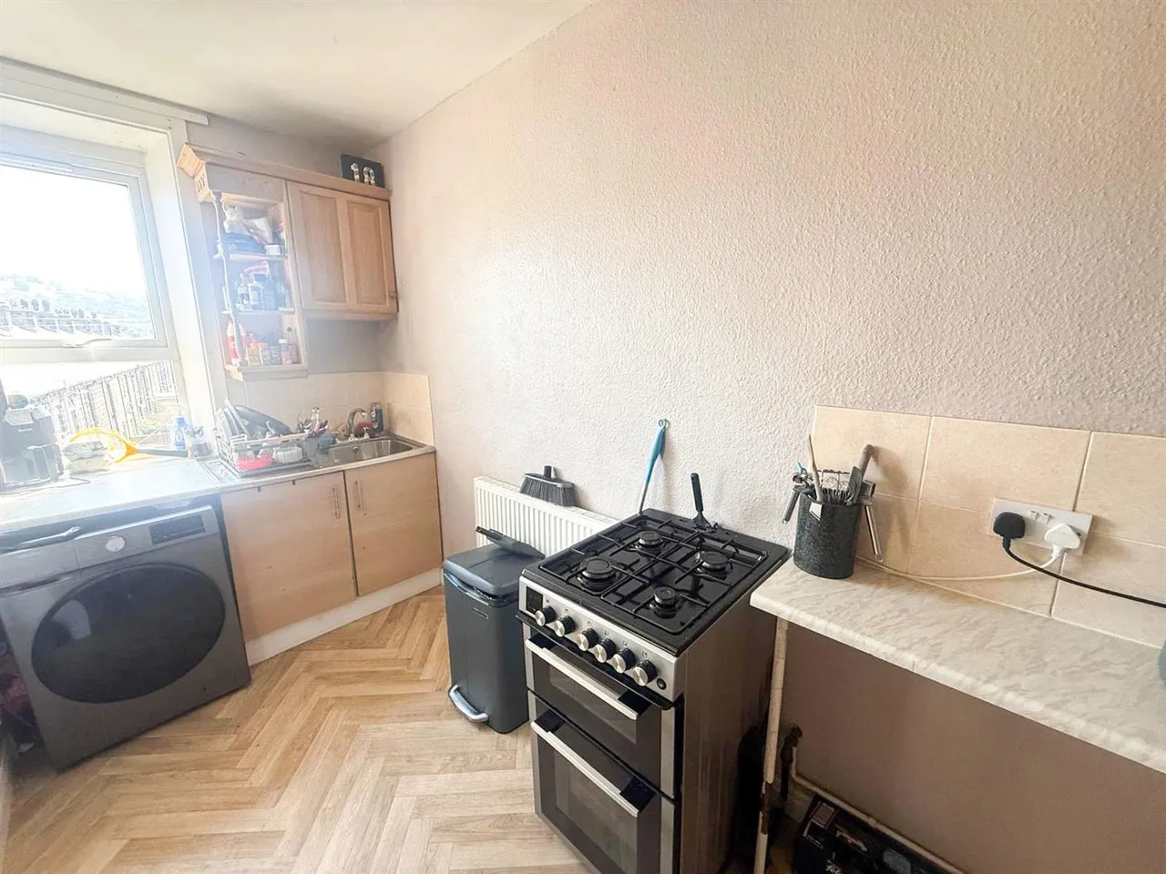 Main Street, Cross Hills, BD20 8TT, photo 4