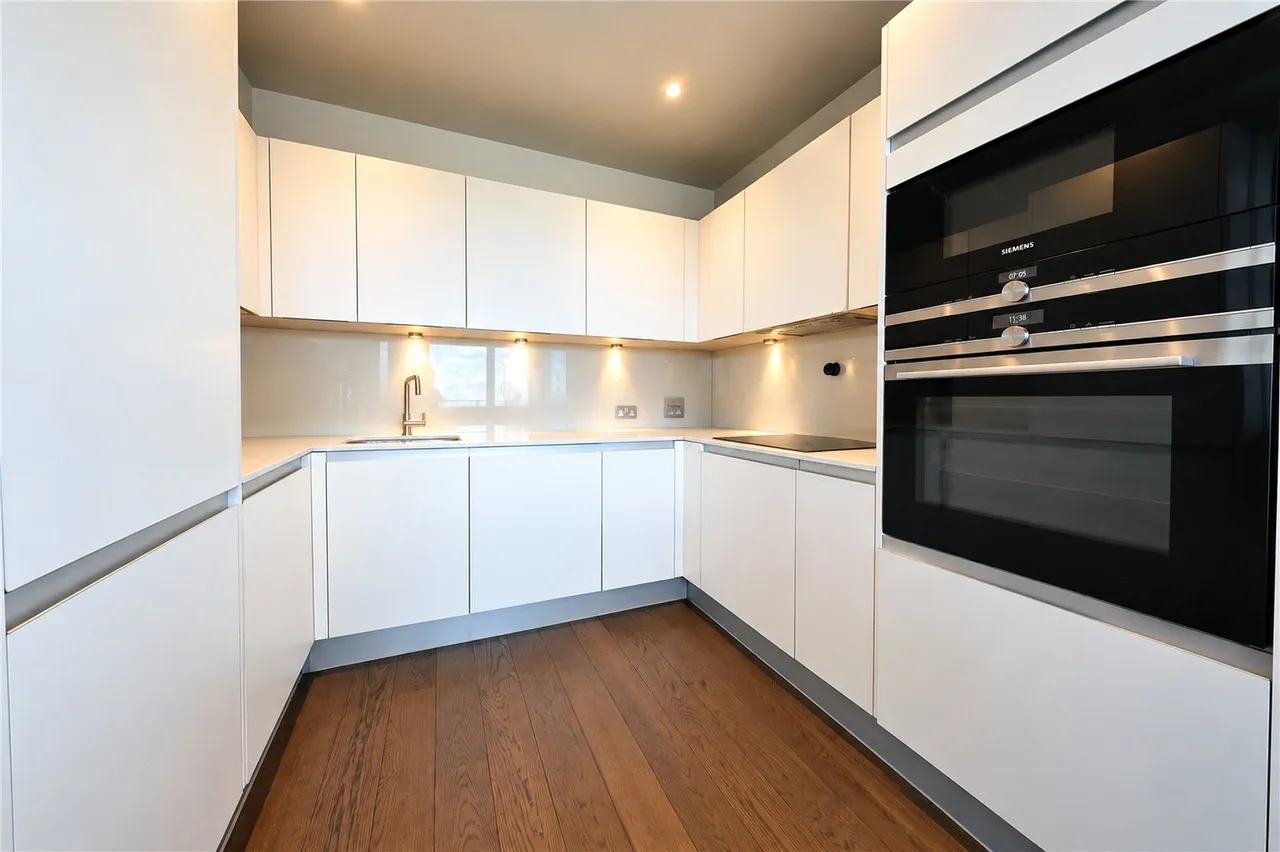 York Way, London, N7, photo 6