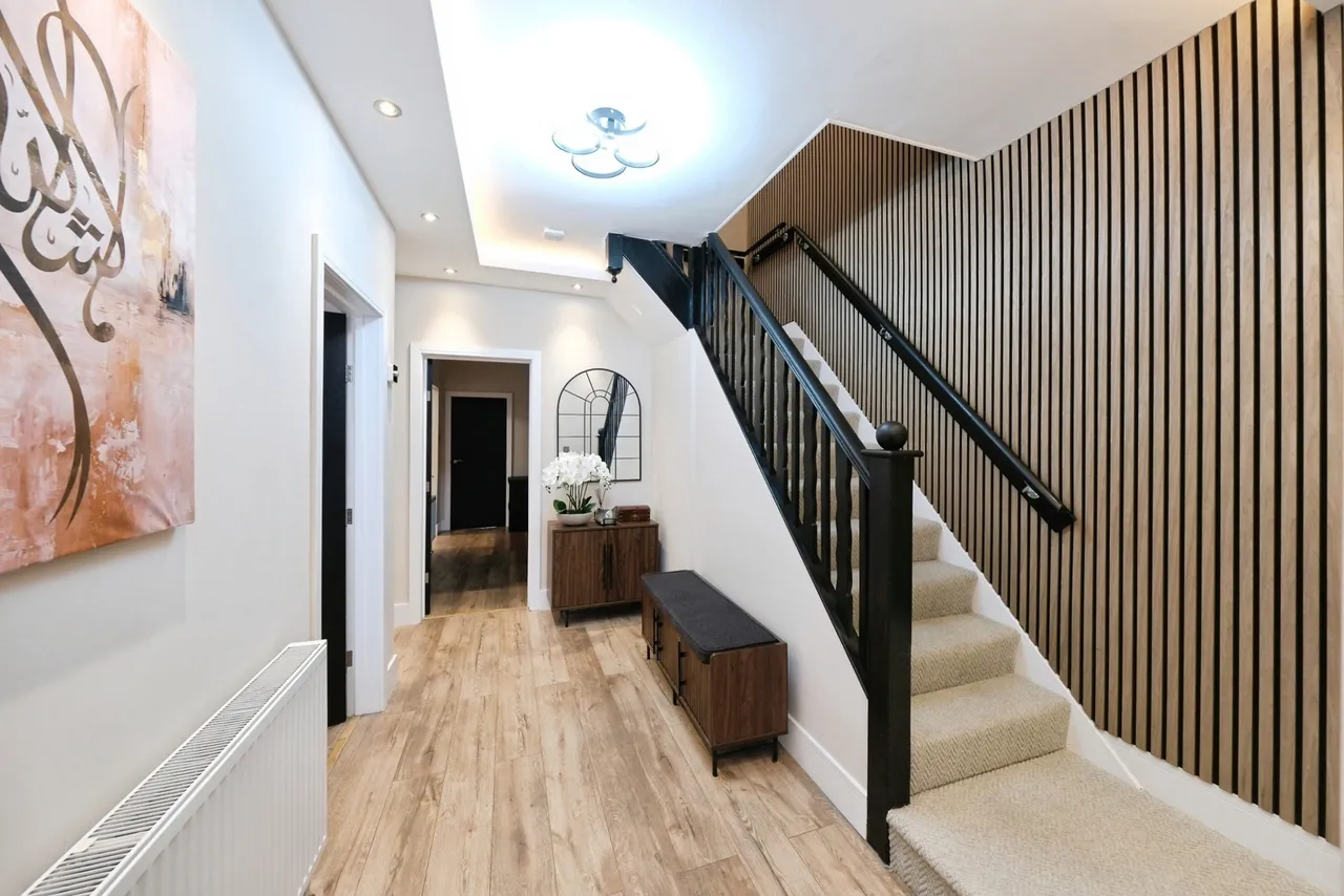 Austen Avenue, Nottingham, NG7, photo 2