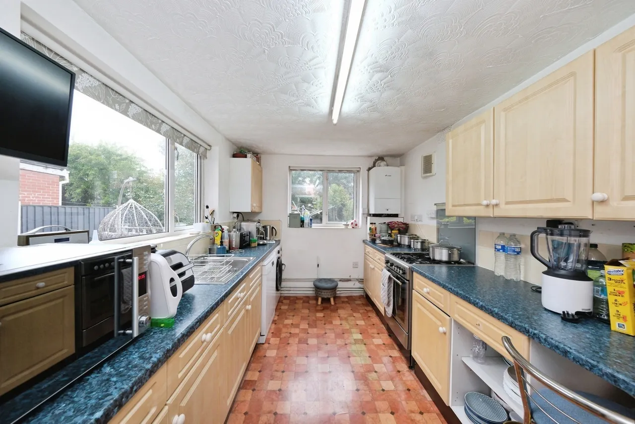 Austen Avenue, Nottingham, NG7, photo 8