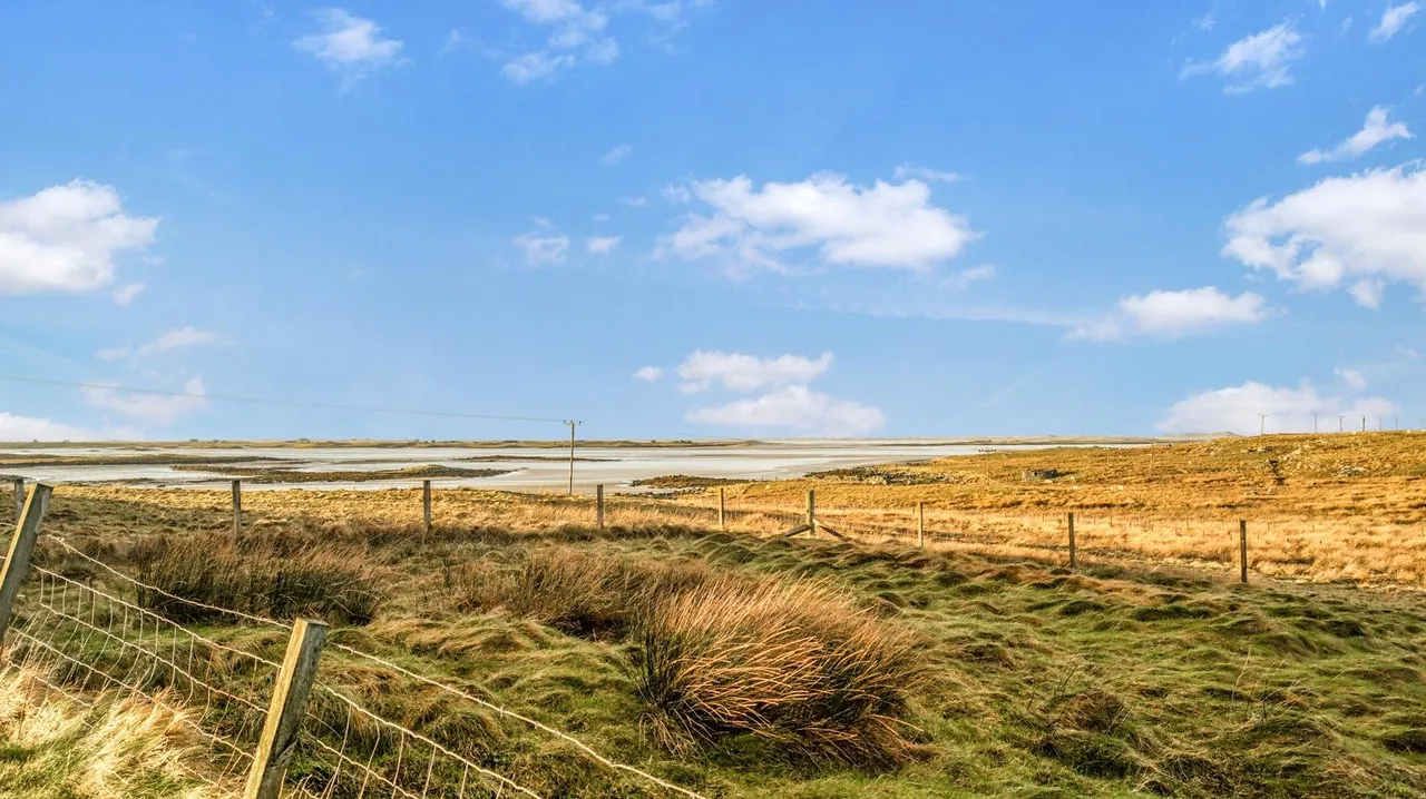 Park Cottage, Claddach Illeray, Isle of North Uist, Eilean Siar, HS6 5ES, photo 2