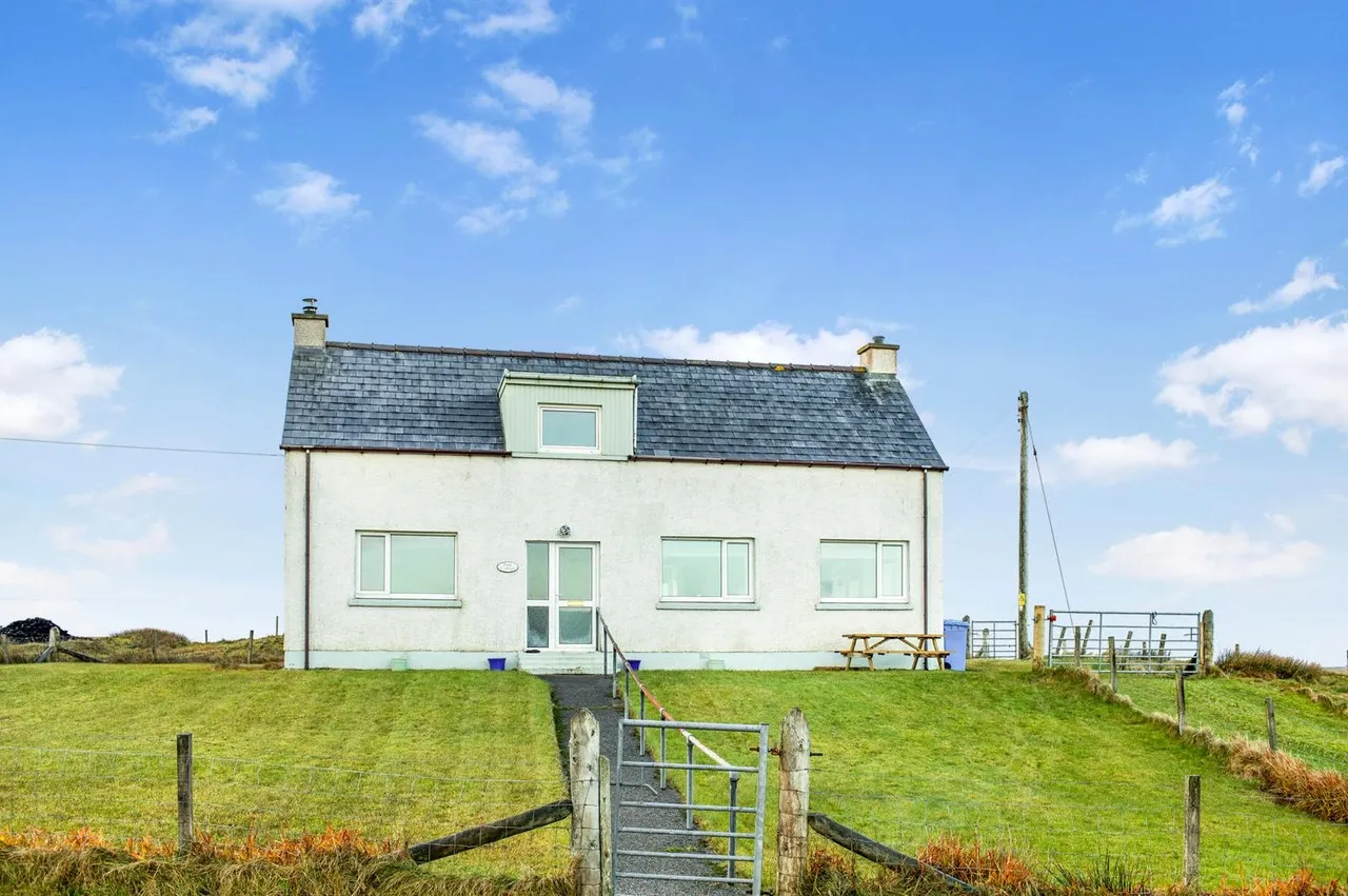 Park Cottage, Claddach Illeray, Isle of North Uist, Eilean Siar, HS6 5ES, photo 27
