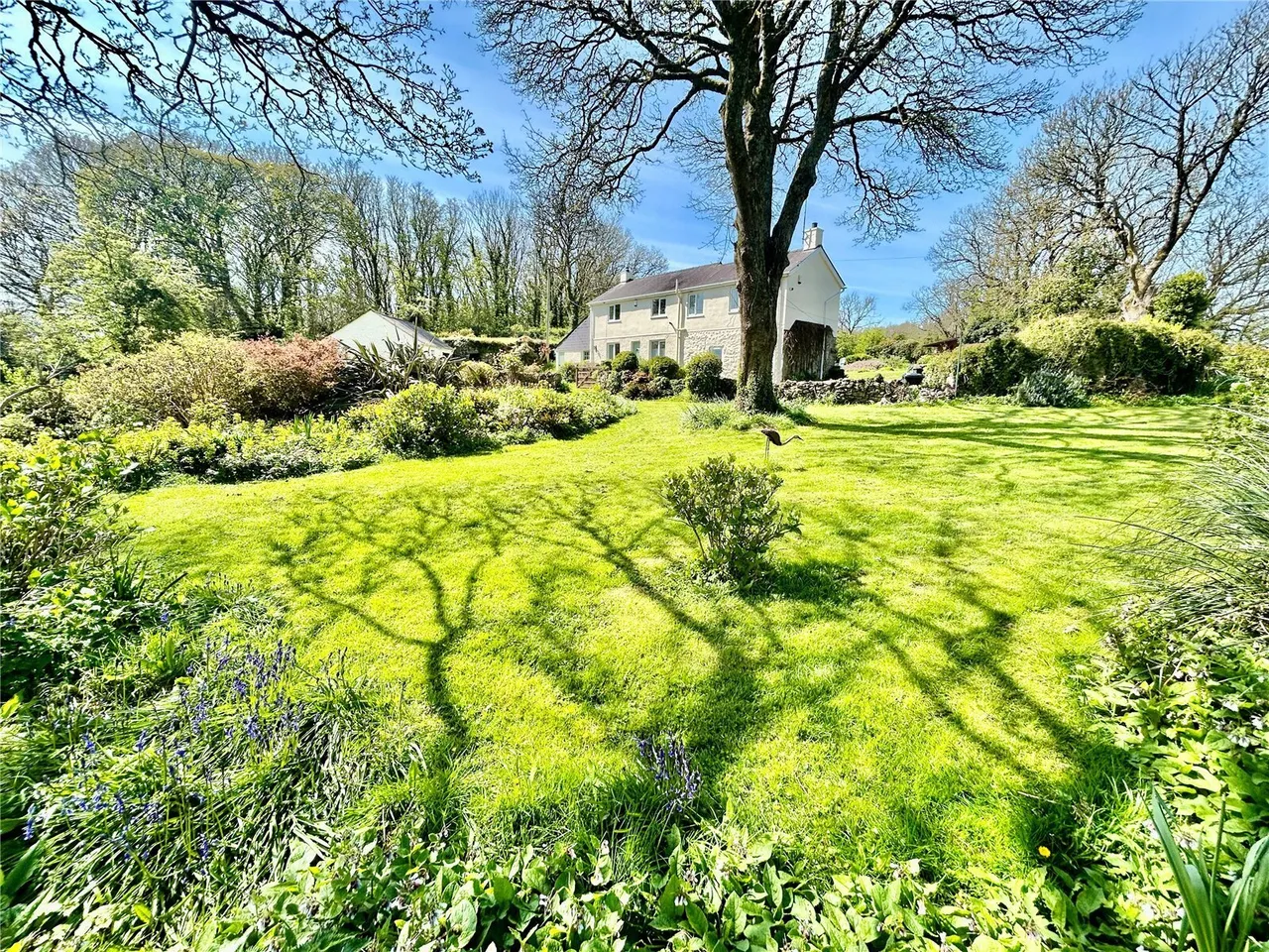3 bed house for sale, Marianglas, LL73