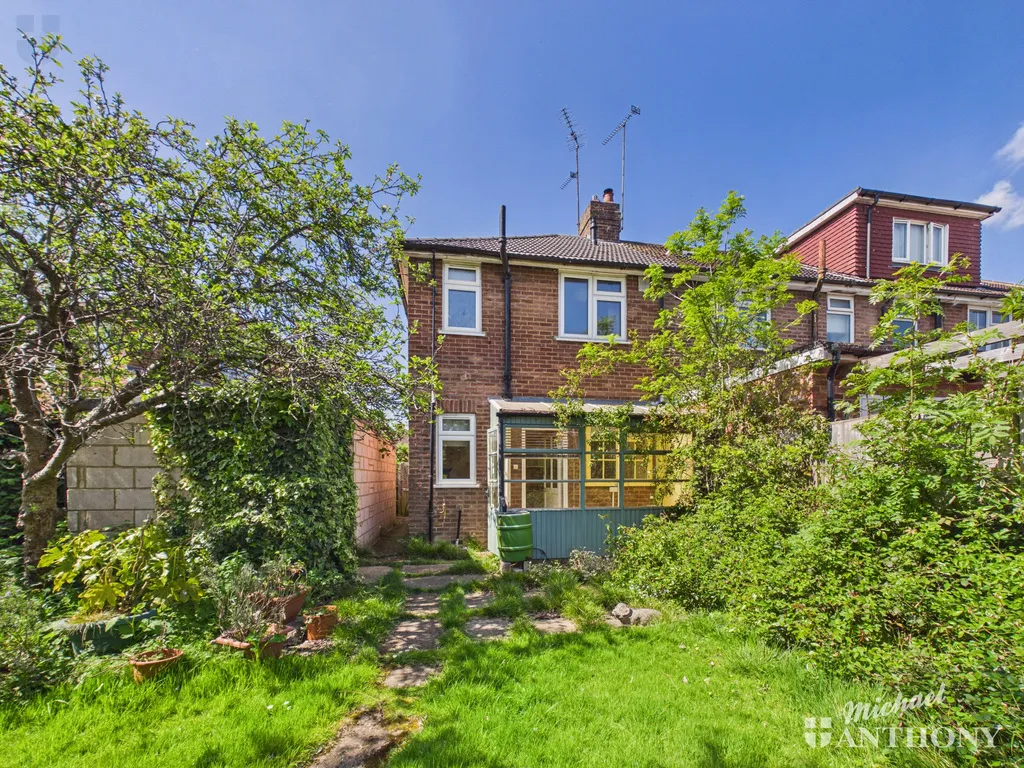 Cromwell Avenue, Aylesbury, HP19, photo 9