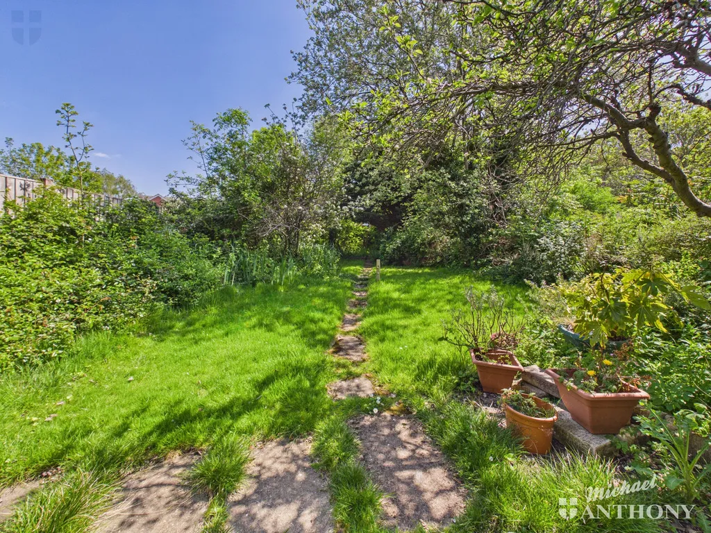 Cromwell Avenue, Aylesbury, HP19, photo 3