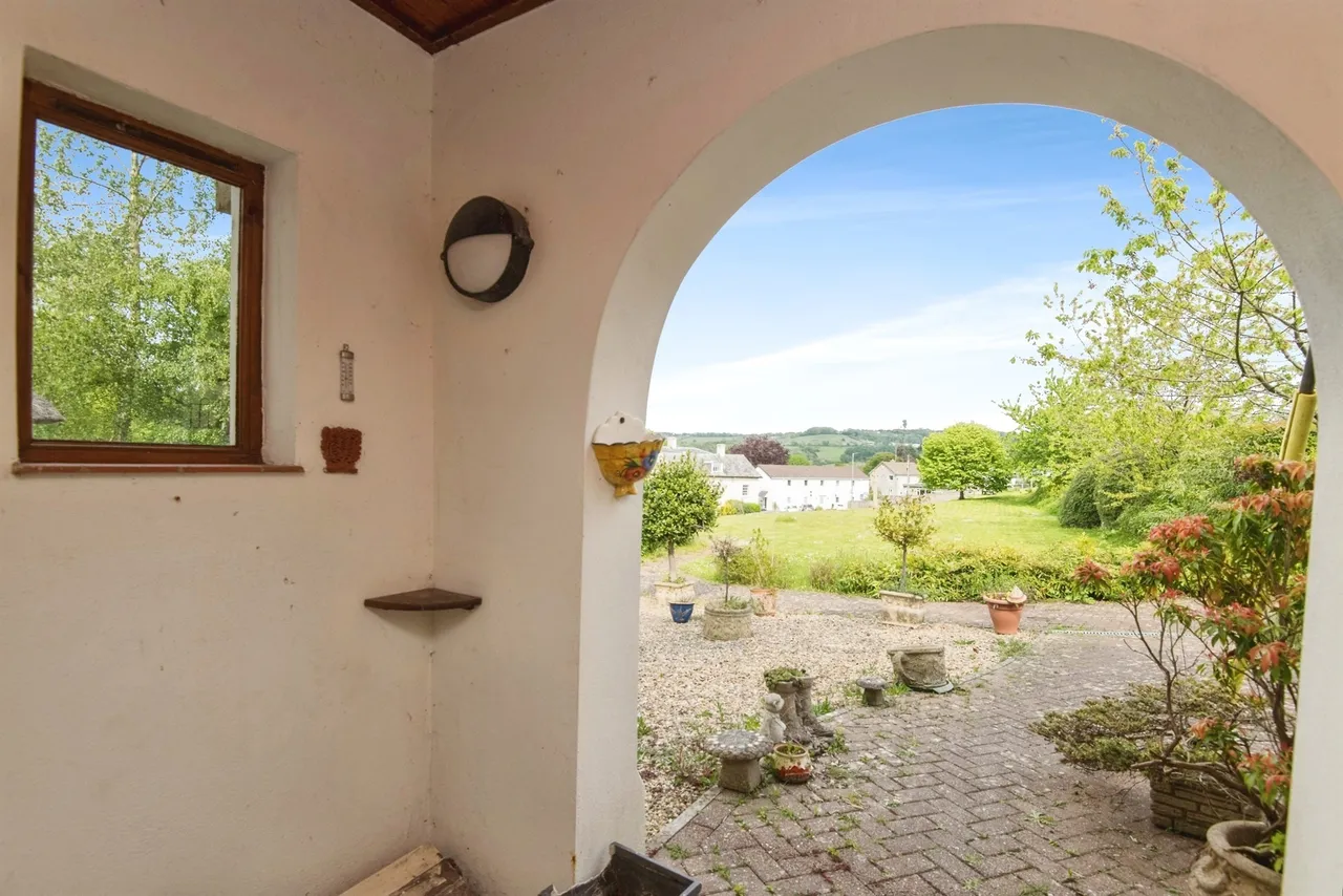 Barnes Meadow, Uplyme, DT7, photo 13