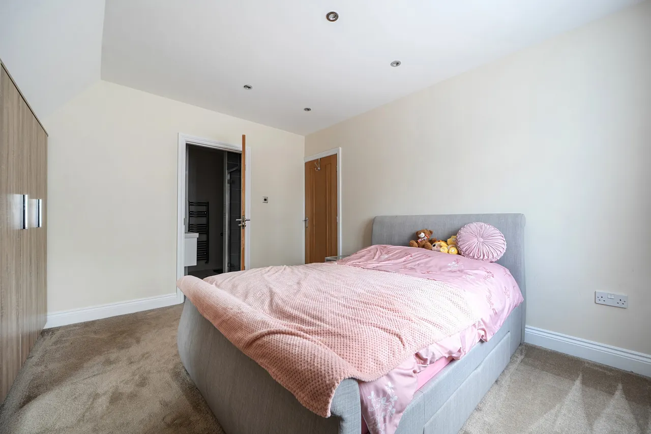 Wood Lane Close, Iver, SL0, photo 16