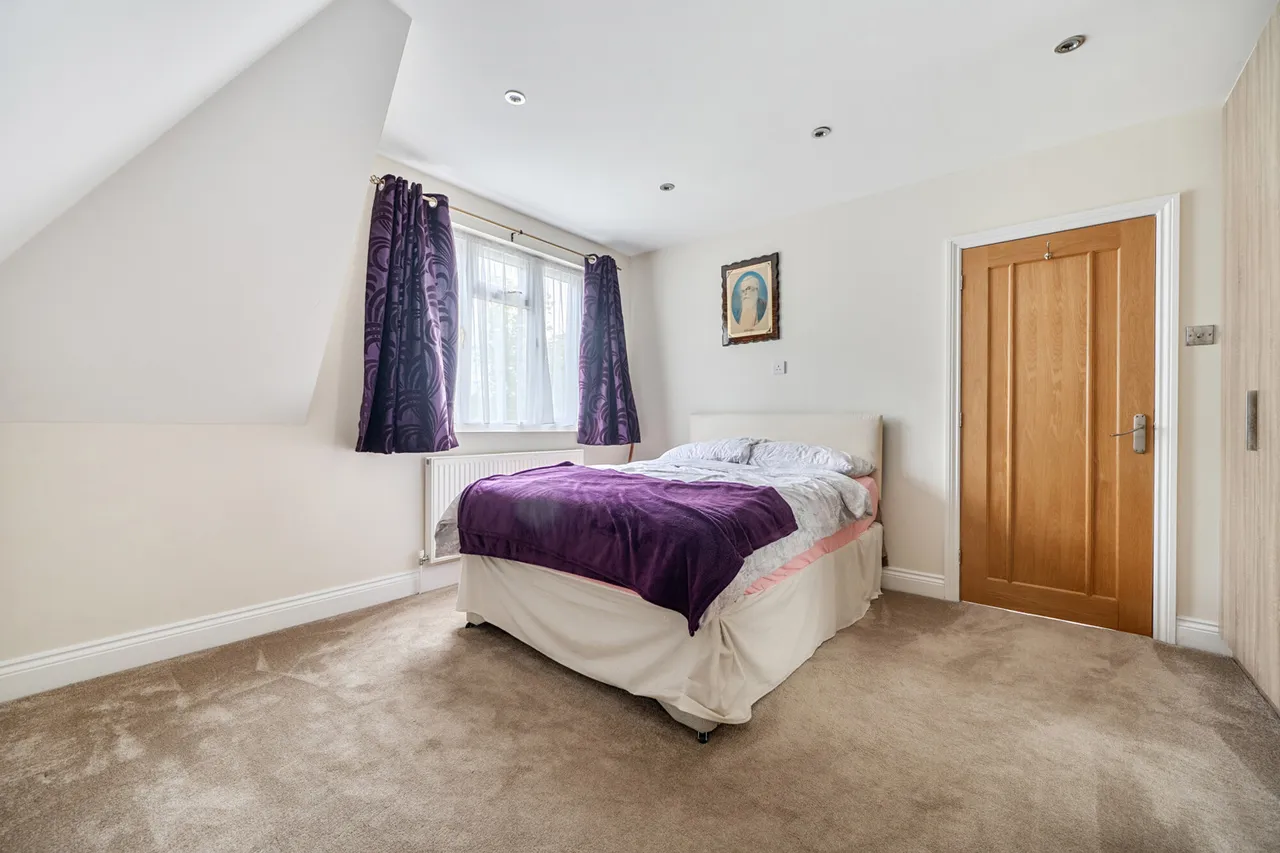 Wood Lane Close, Iver, SL0, photo 17