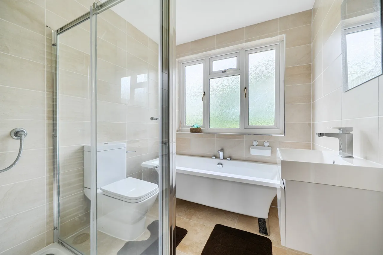 Wood Lane Close, Iver, SL0, photo 9