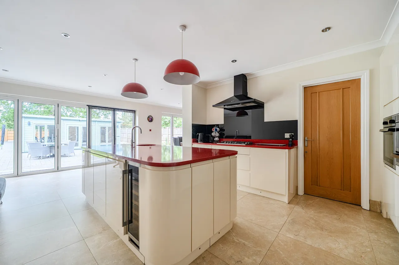 Wood Lane Close, Iver, SL0, photo 2