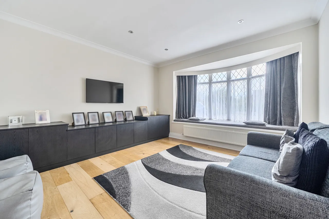 Wood Lane Close, Iver, SL0, photo 5