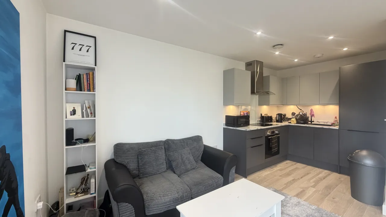 Windmill Lane, Hanwell, UB2, photo 4