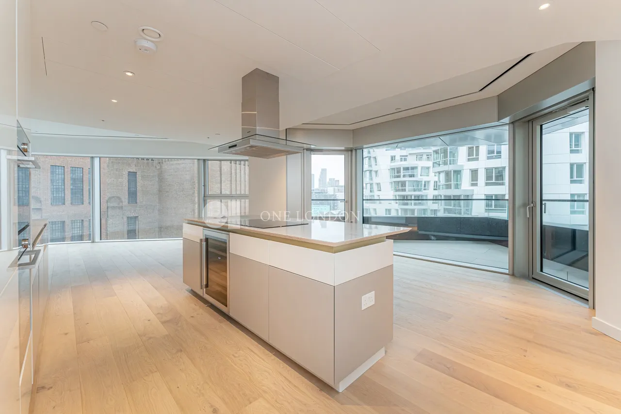 Electric Boulevard, London, SW11, photo 12