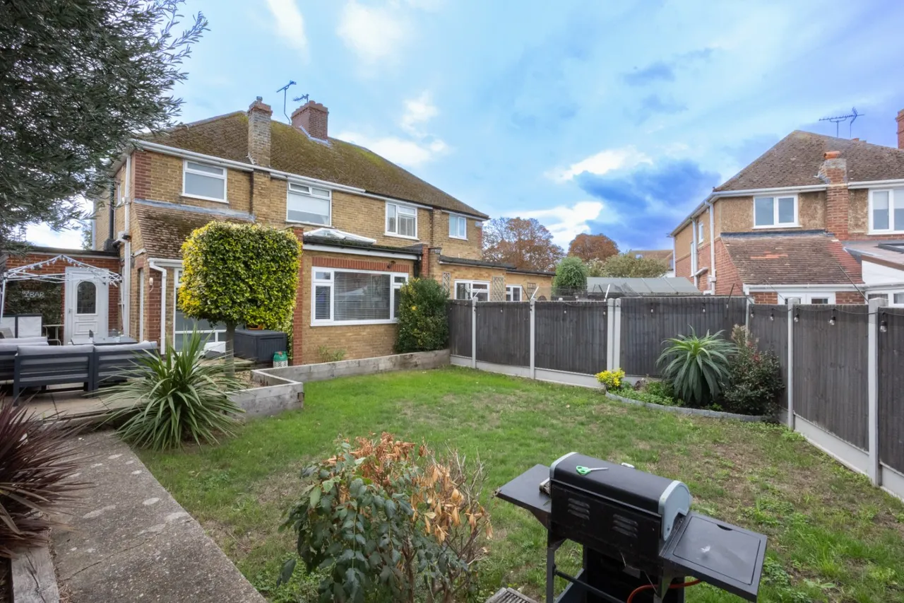 George V Avenue, Margate, CT9, photo 17