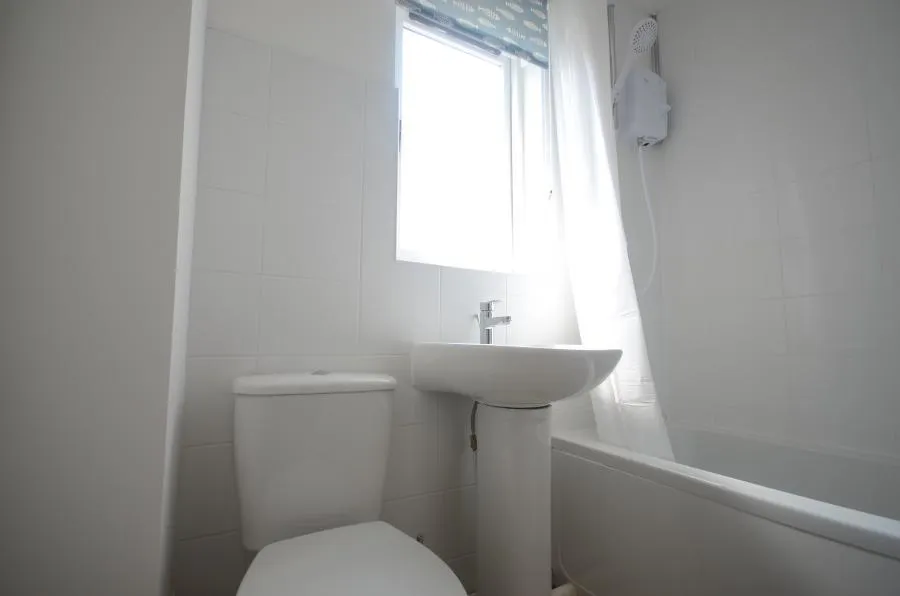 Gooch Close, Twyford, RG10, photo 8
