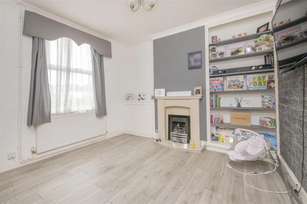 Rosebery Street, Kettering, photo 3