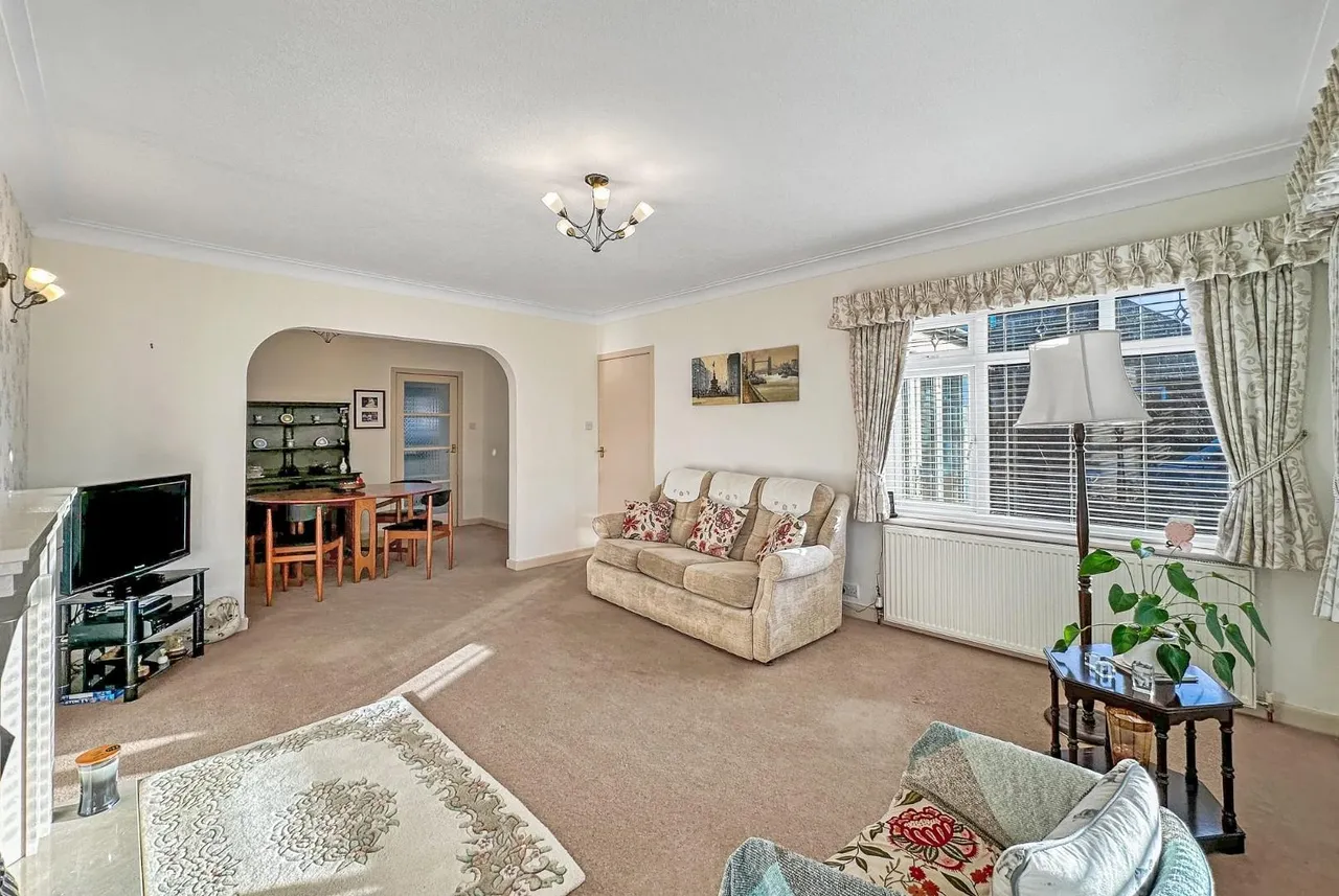 Cottrell Road, Hale Barns, Cheshire WA15 0RT, photo 6
