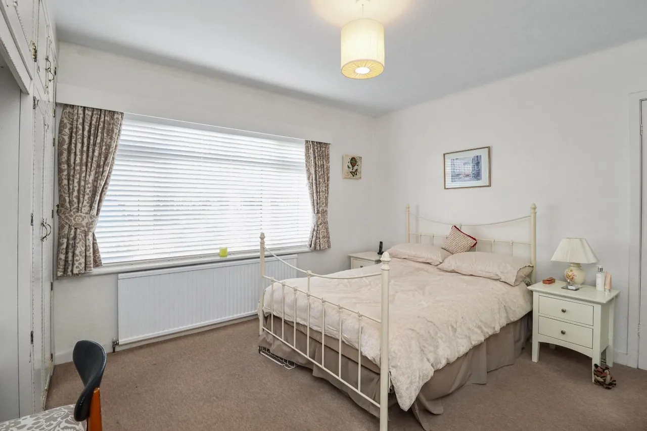 Cottrell Road, Hale Barns, Cheshire WA15 0RT, photo 16