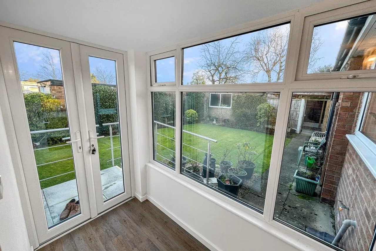 Cottrell Road, Hale Barns, Cheshire WA15 0RT, photo 11