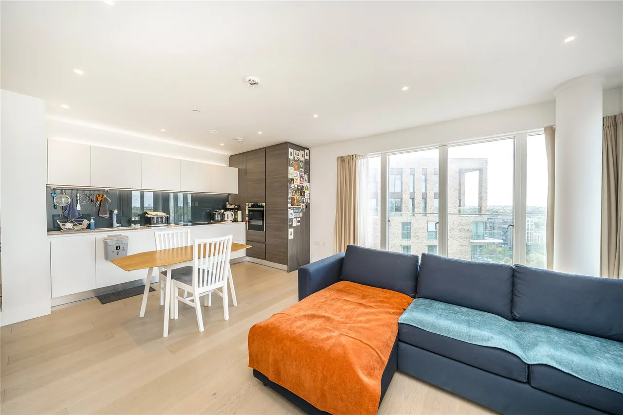 Kidbrooke Park Road, London, SE3, photo 3