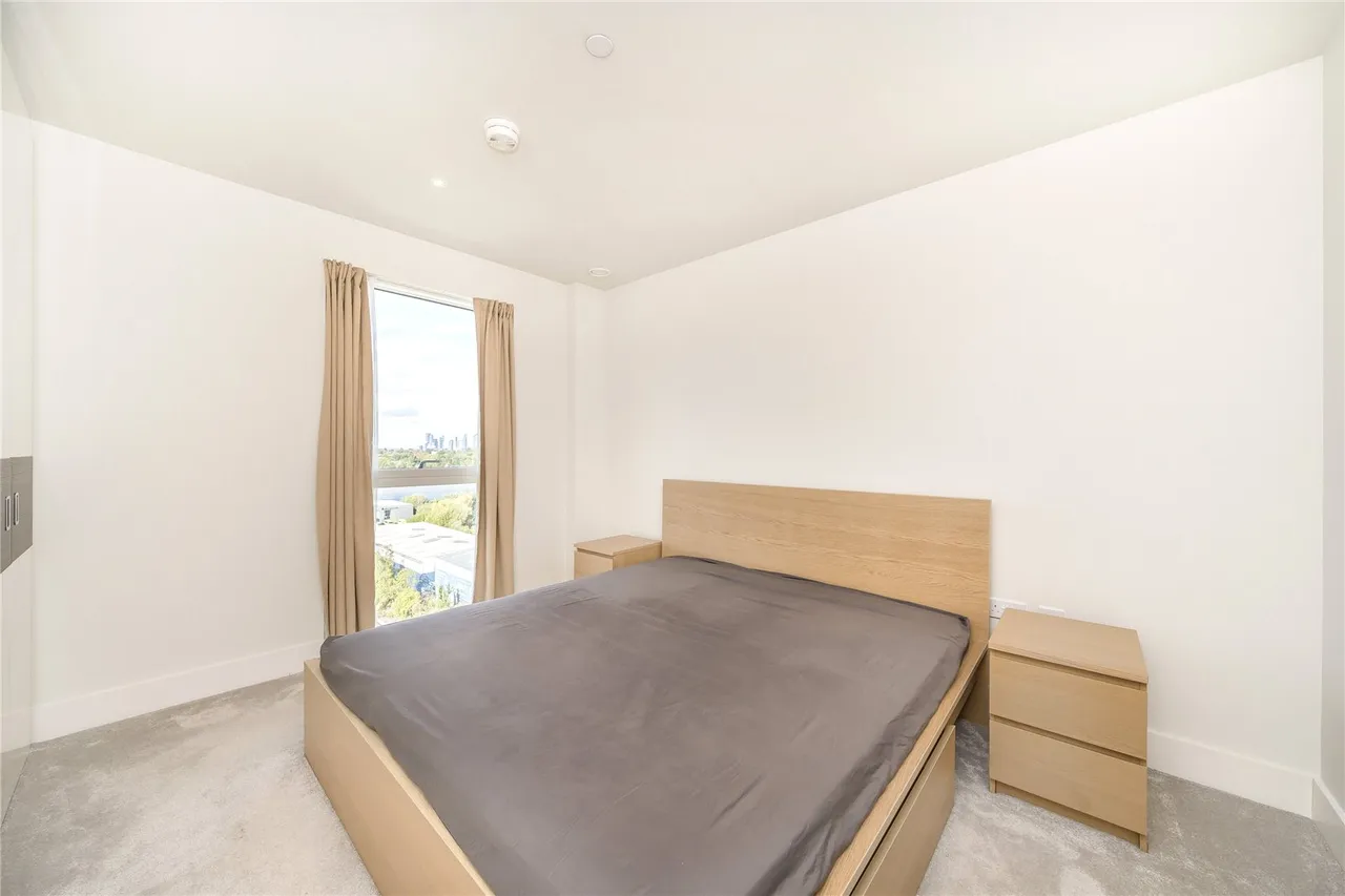 Kidbrooke Park Road, London, SE3, photo 5