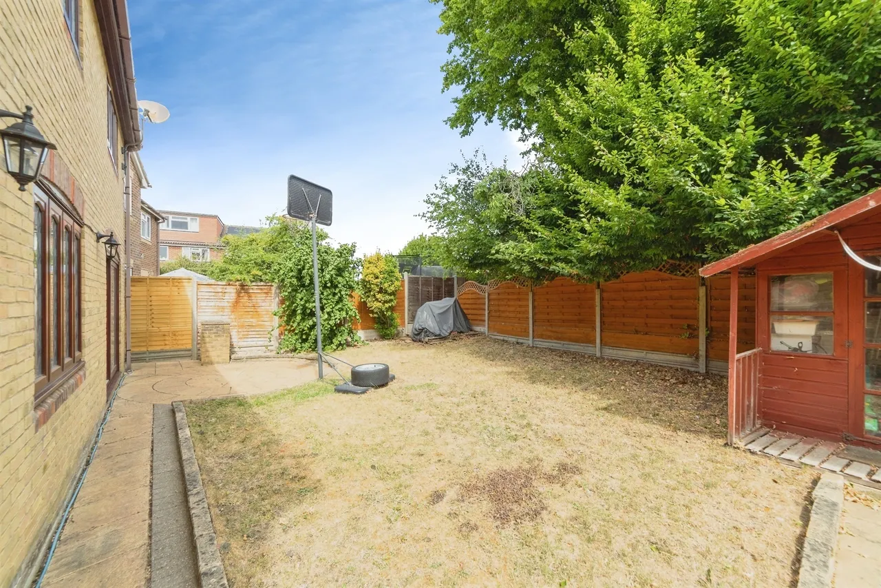Wheatlands, Chells Manor, SG2, photo 6