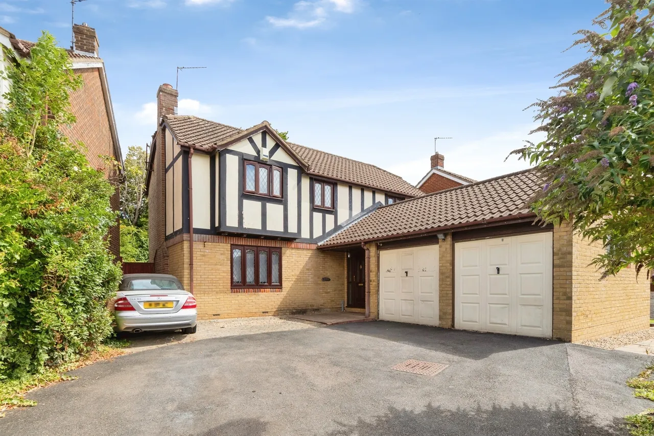 4 bed house for sale, Wheatlands, Chells Manor, SG2