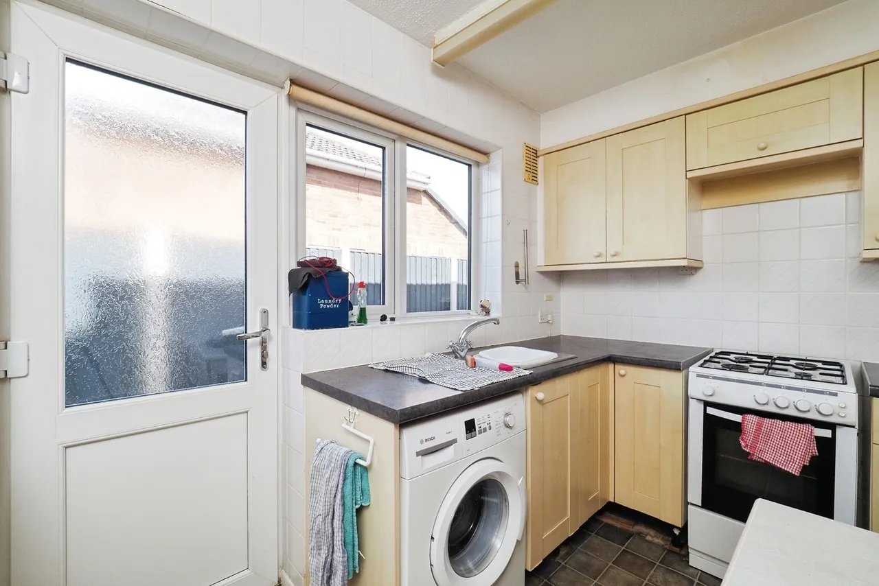 Brookthorpe Way, Silverdale, Nottingham, NG11, photo 6