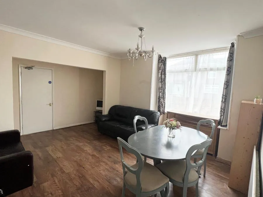 Ladysmith Road, Grimsby, DN32, photo 7