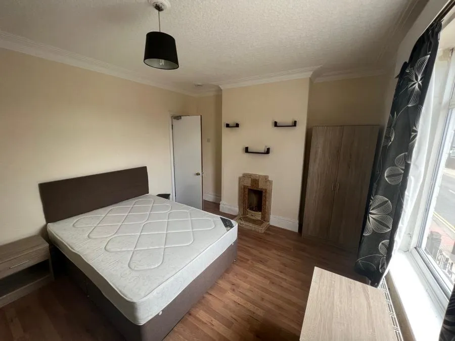 4 bed property to rent, Ladysmith Road, Grimsby, DN32