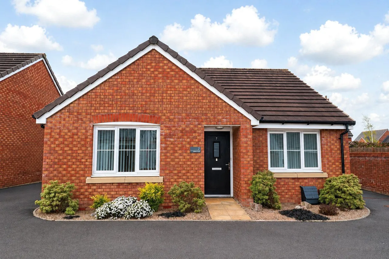 2 bed house for sale, Tawny Close, South Molton, EX36