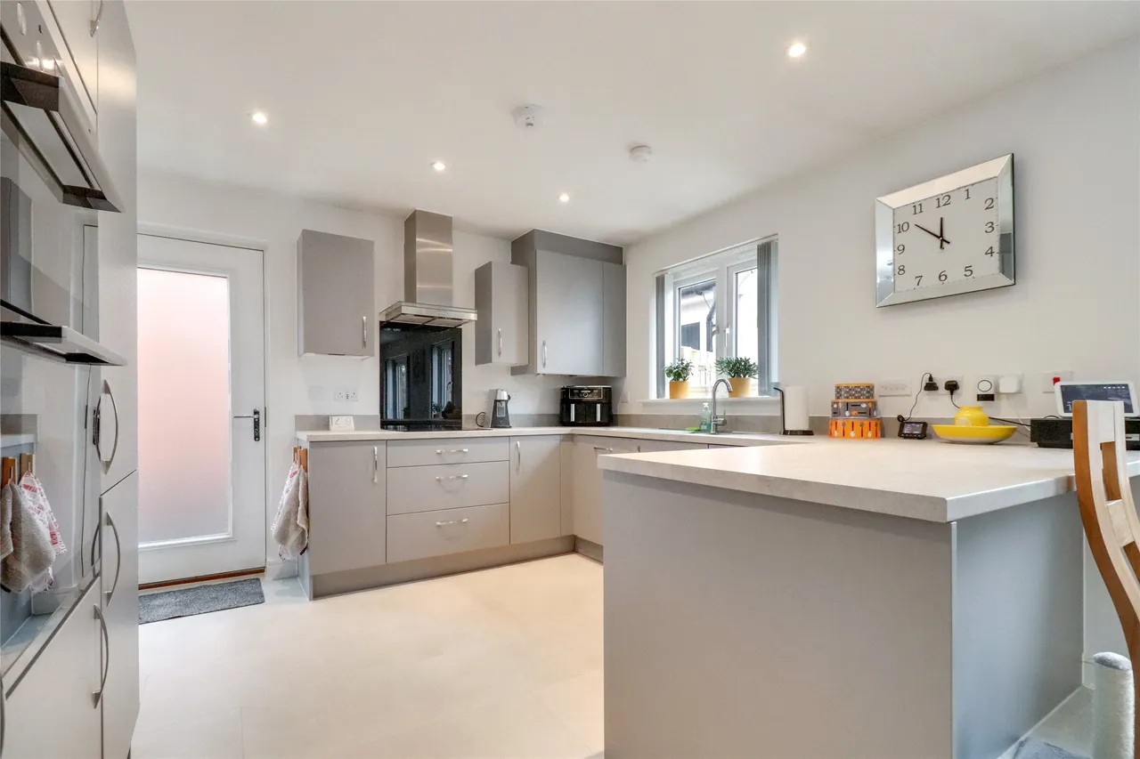 Tawny Close, South Molton, EX36, photo 6