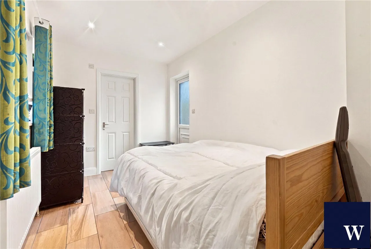Station Road, Finchley, N3, photo 11