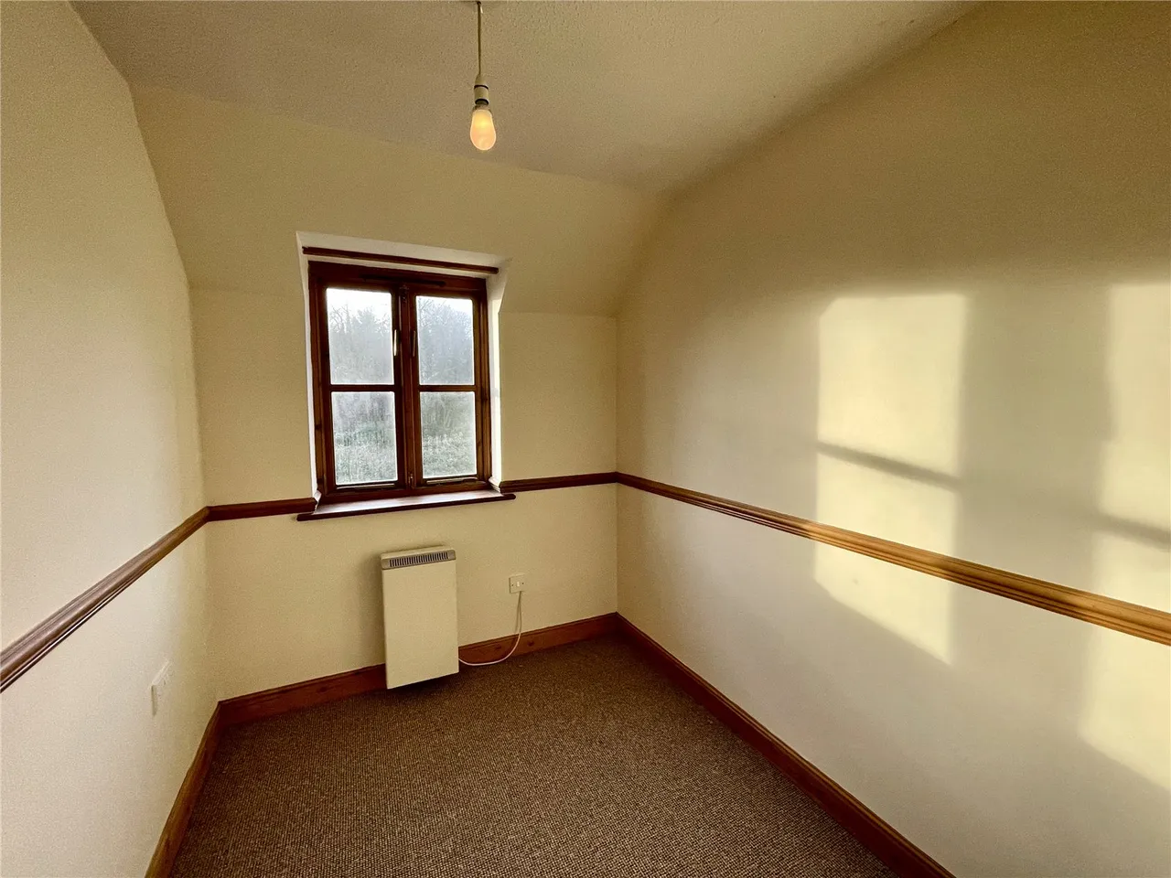Manor House Close, Montgomery, photo 6