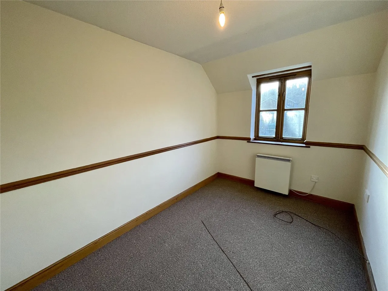 Manor House Close, Montgomery, photo 5