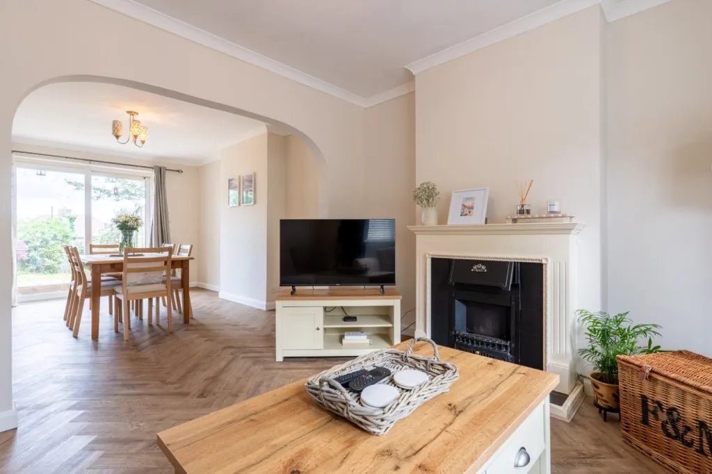 Taunton Vale, Gravesend, DA12, photo 6