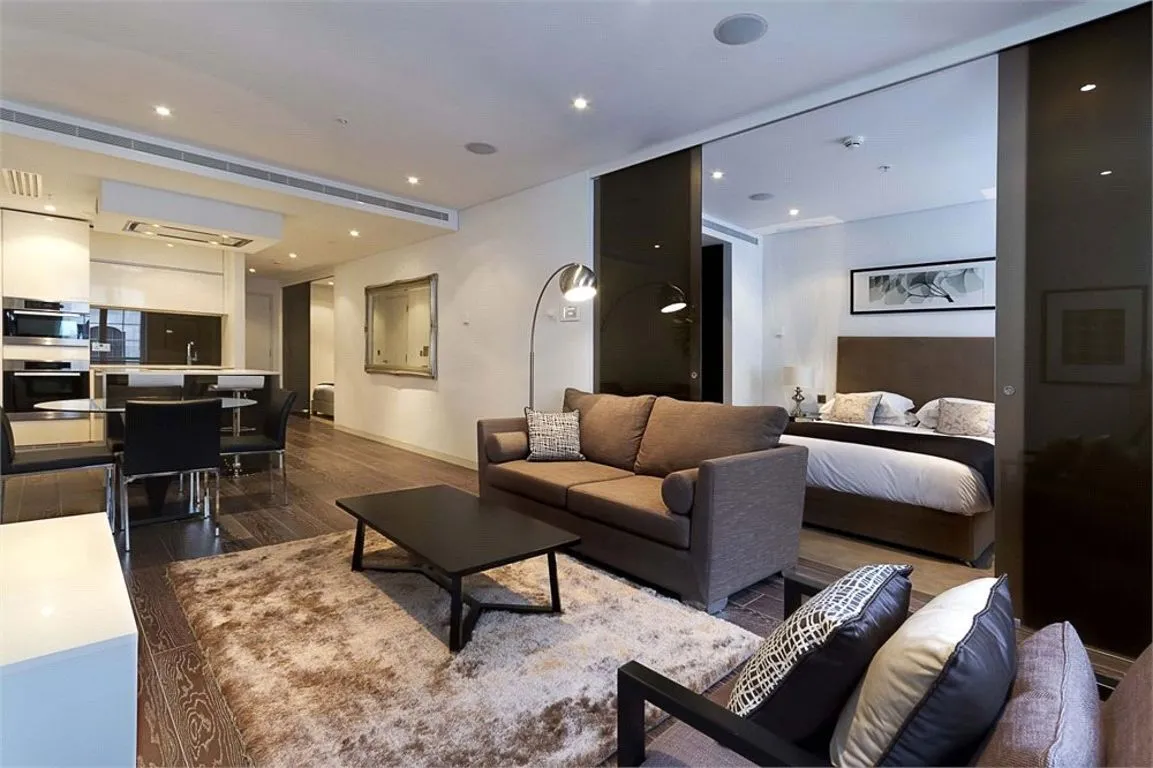 2 bed flat for sale — Marconi House, London