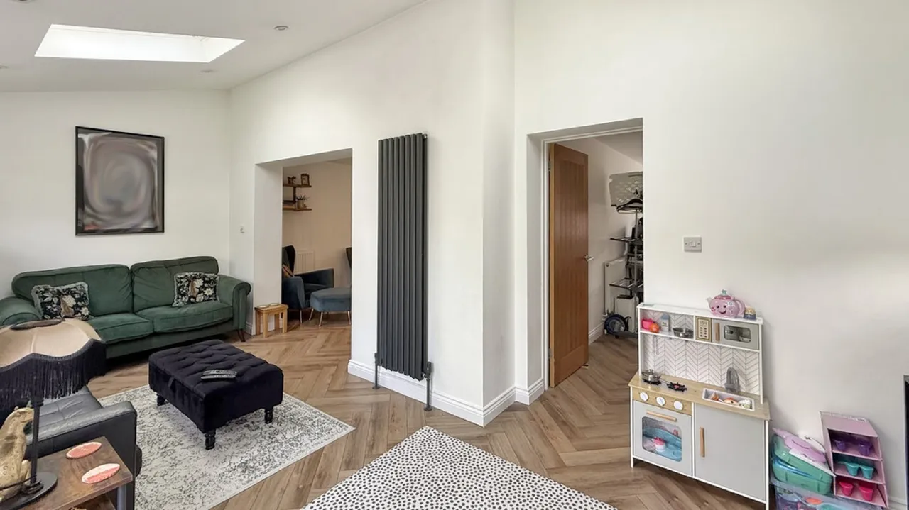 Kingfisher Drive, Westbury, photo 8