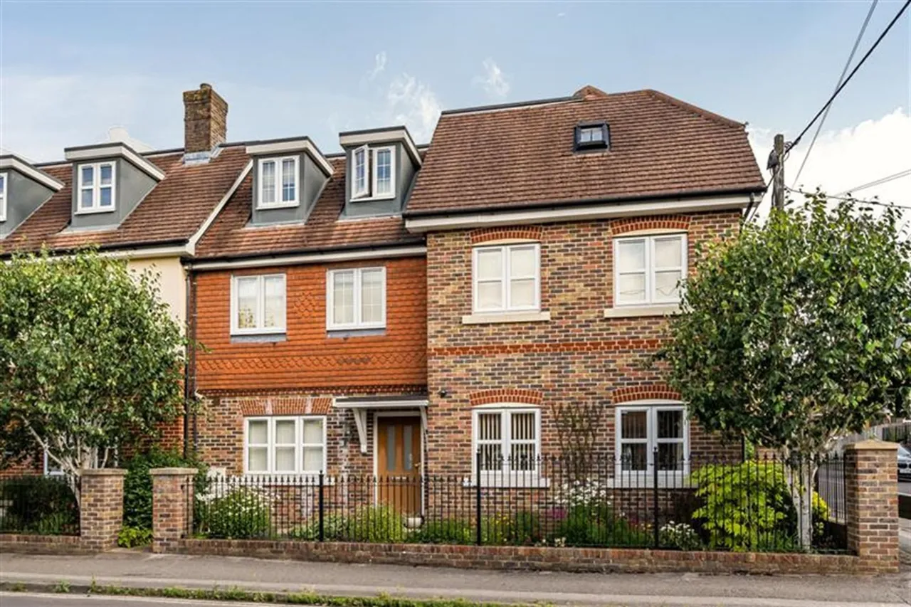 King George Avenue, Town Gate, GU32, photo 12