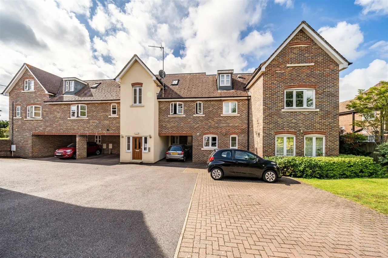 King George Avenue, Town Gate, GU32, photo 2