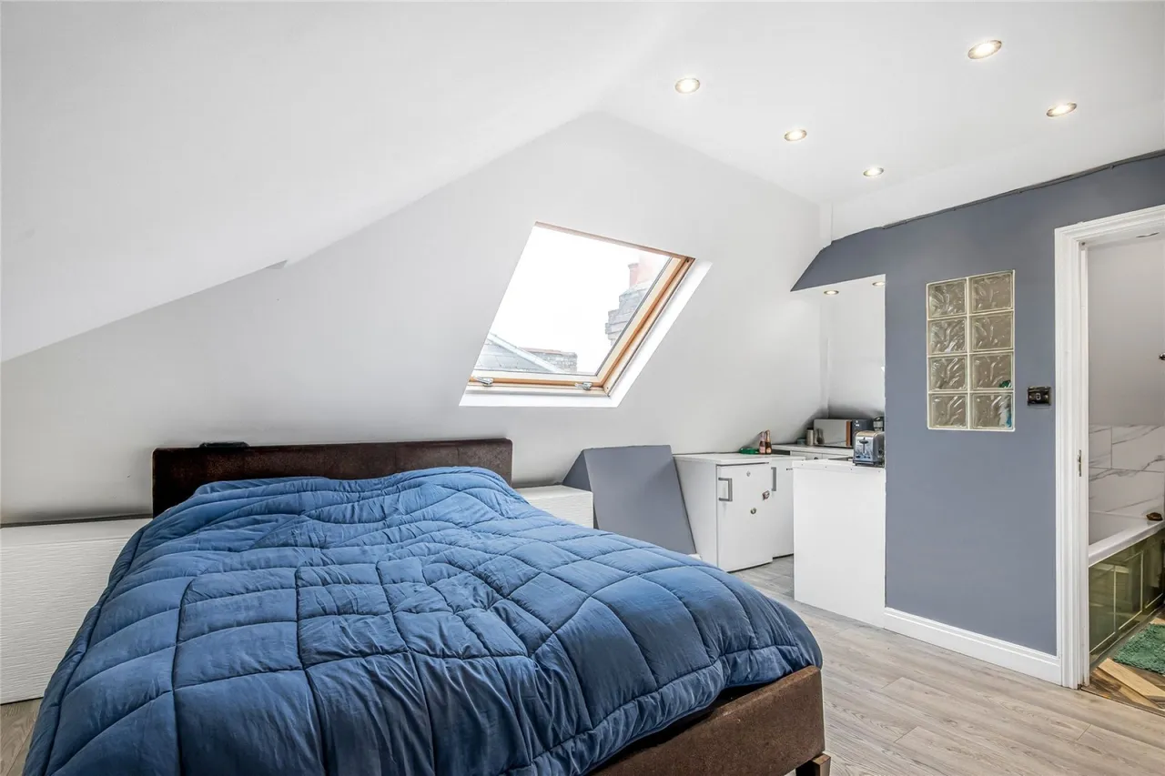 Pendle Road, Furzedown, photo 8