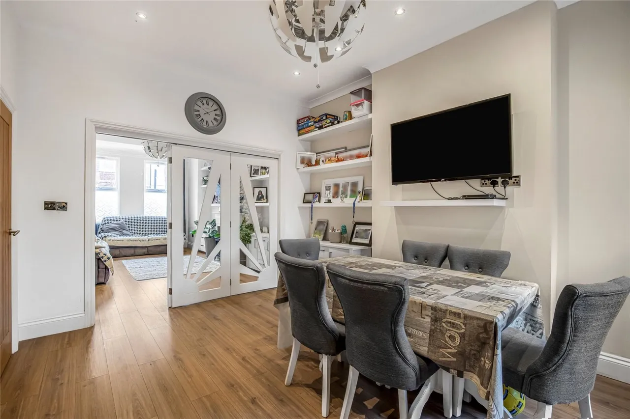 Pendle Road, Furzedown, photo 9