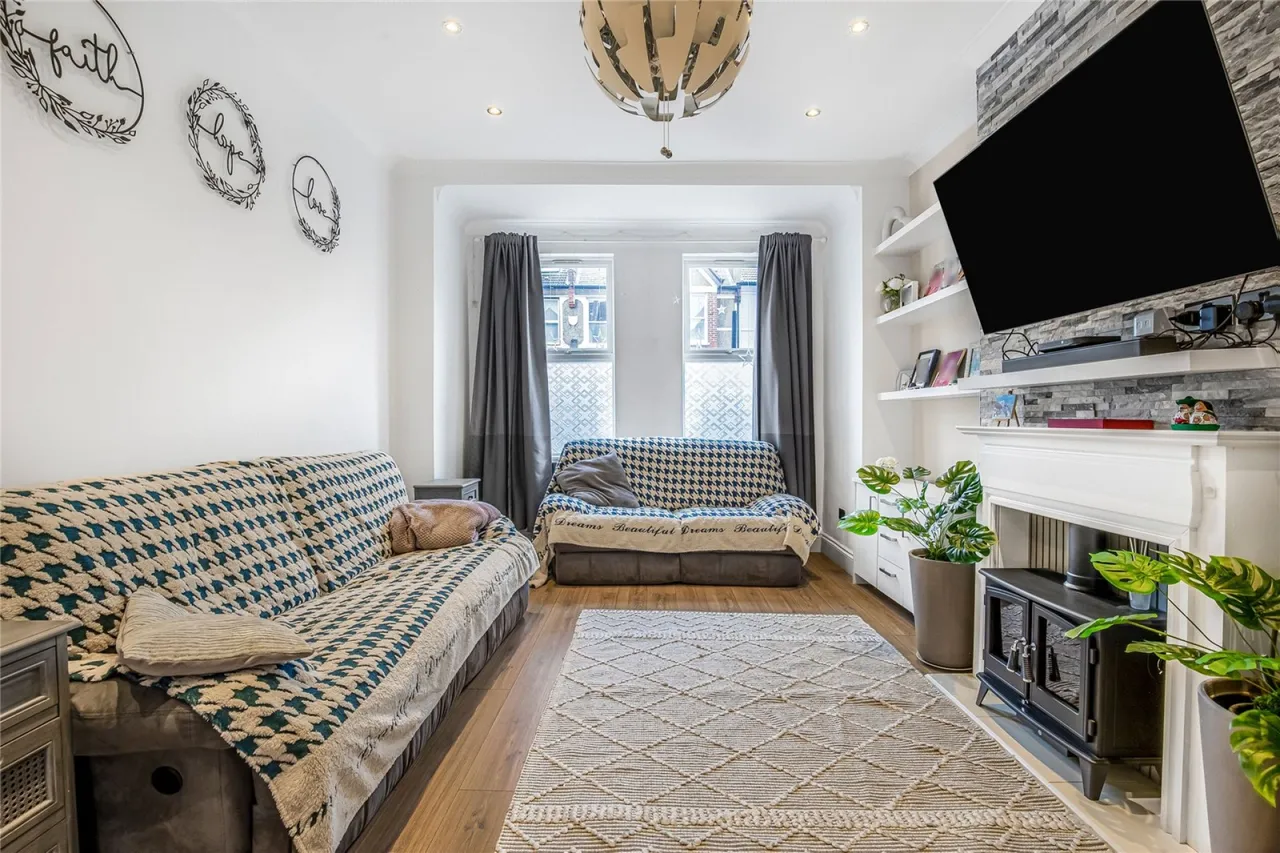 Pendle Road, Furzedown, photo 14