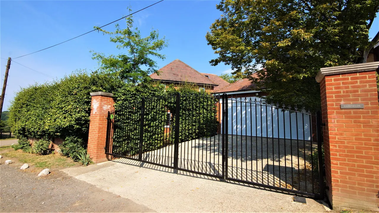 Woodman Lane, Chingford, E4, photo 8