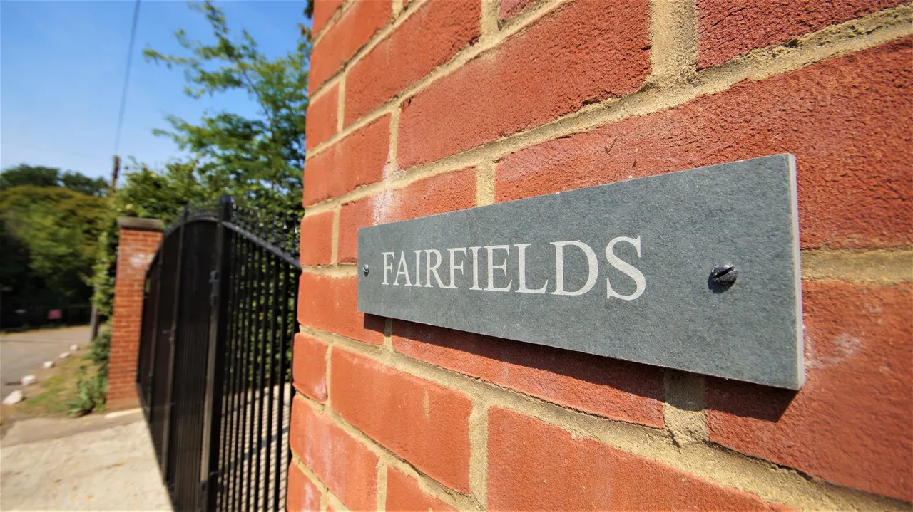 Woodman Lane, Chingford, E4, photo 9