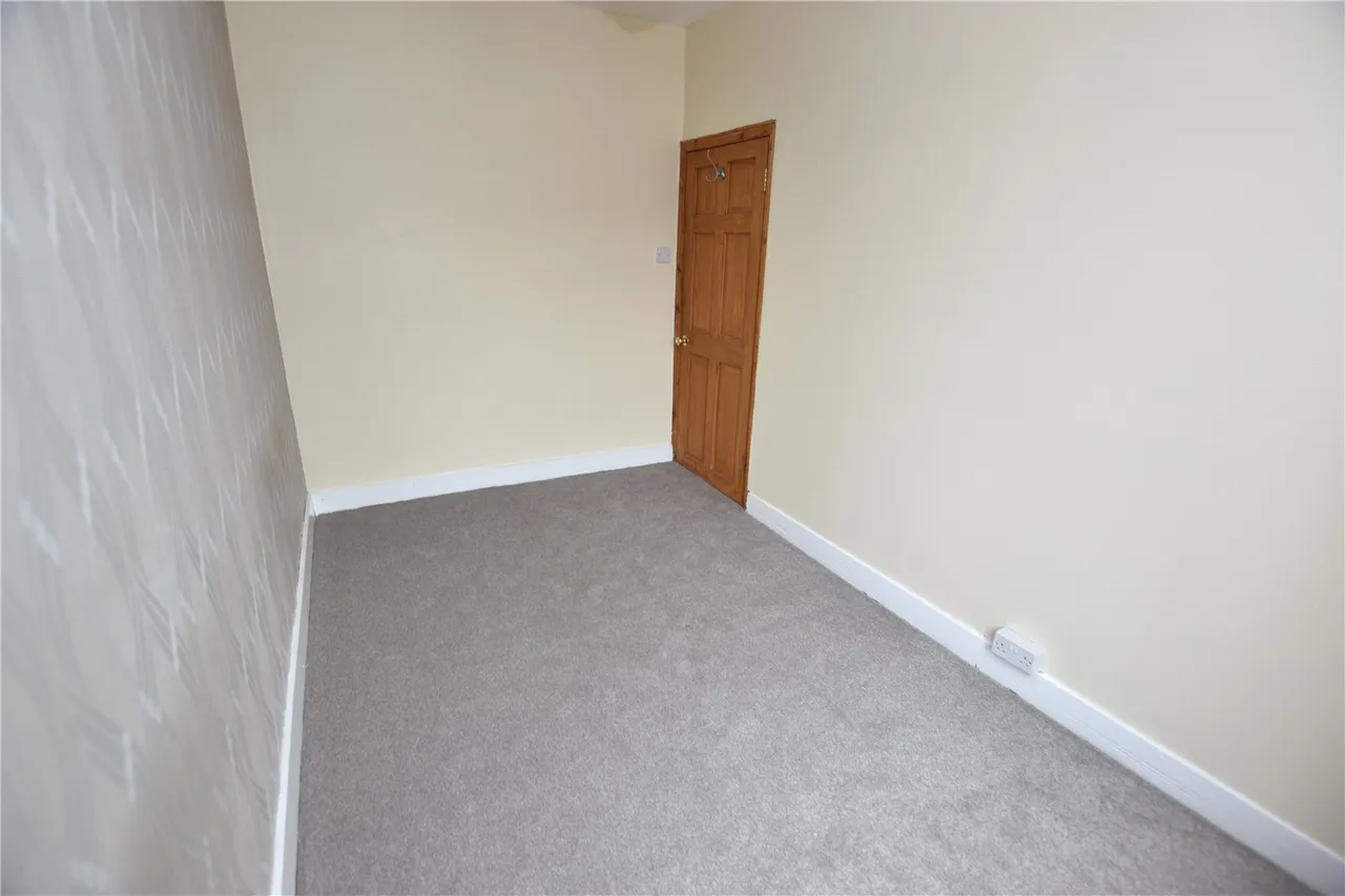 Elm Grove Road, Farnborough, Hampshire, GU14 7RD, photo 12