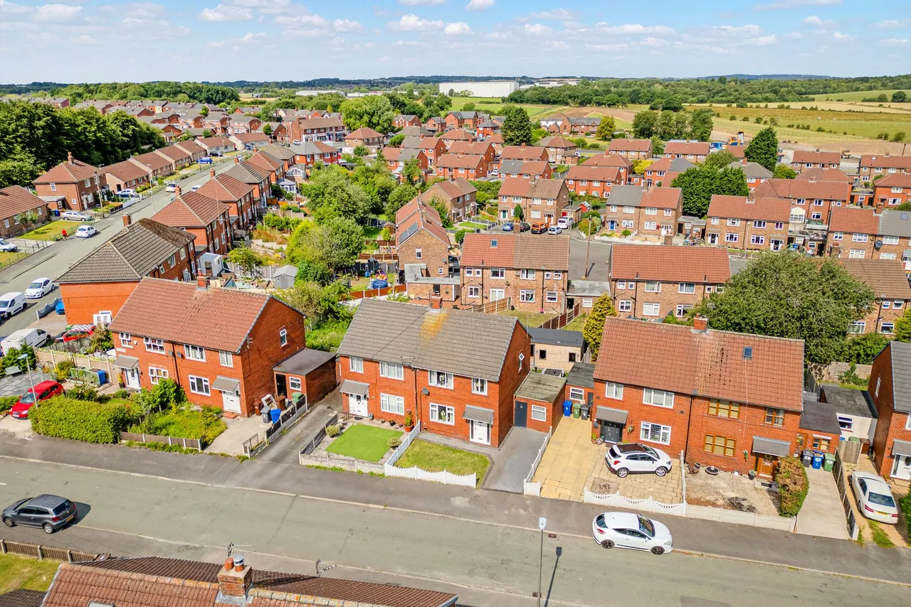 Avon Road, Ashton-In-Makerfield, Wigan, Wigan, WN4 8UD, photo 24